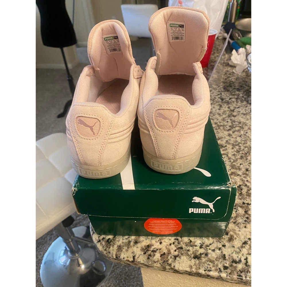 Pumas - Picture 3 of 3